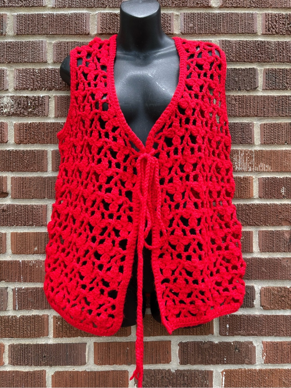 Vintage 70s Red Crochet Cardigan Vest Sleeveless Knit Tie Front Cottage Granny L
